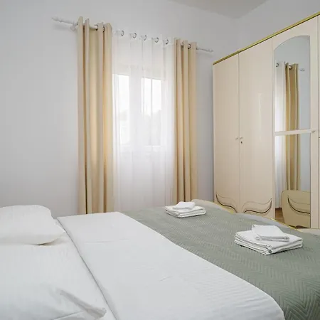 Apartment Rusula *
