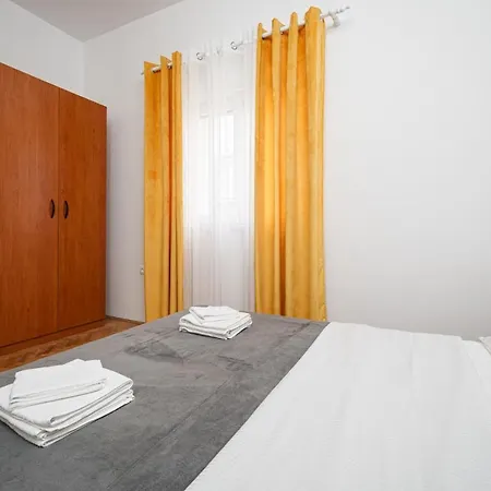 Rusula Apartmán Vodice