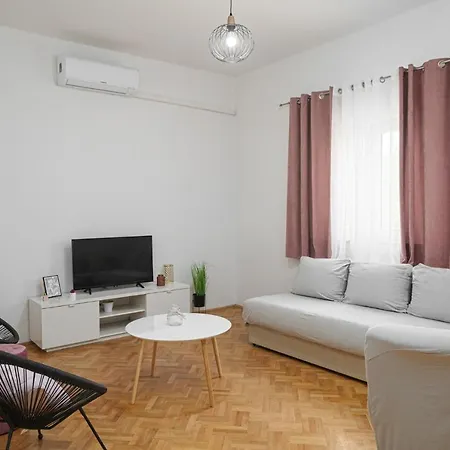 Rusula Apartmán Vodice